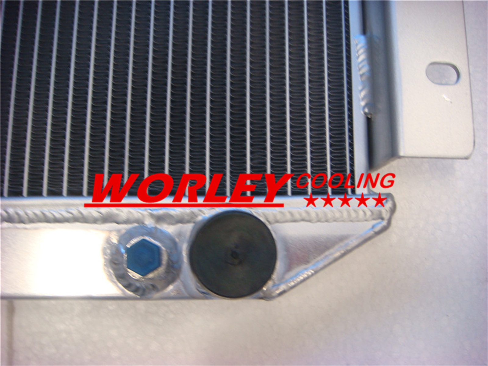 VIC-Aluminum Radiator For Ford Escort Sedan Van RWD 1971-1980 1972 1973 74 75 AT - Picture 7 of 7